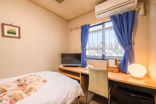 Economy Single Room