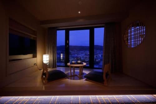 Deluxe Twin Room with Mountain View