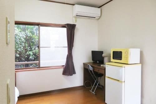 Single Room - Non-Smoking