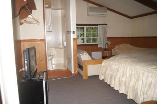 Triple Room with Private Bathroom