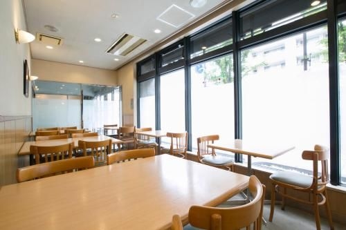 คุวานะ กรีน โฮเทล (Kuwana Green Hotel)1