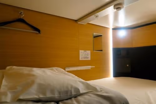 Superior Capsule Room for Female