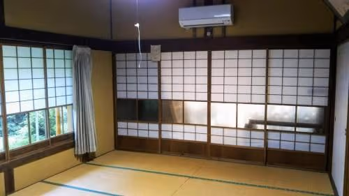 Japanese-Style Room