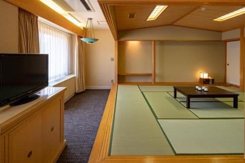 Japanese-Style Room - Smoking