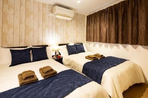 Quadruple Room with Private Bathroom
