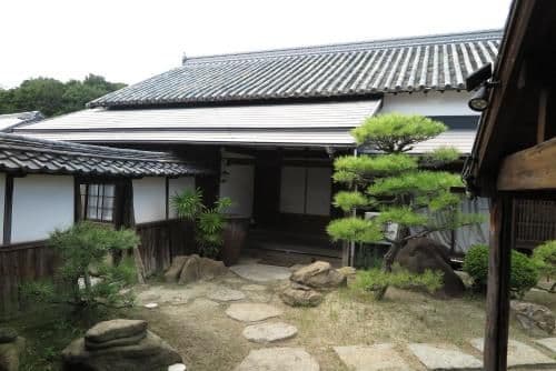 Japanese-Style Room