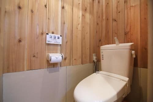 Apartment with Shower