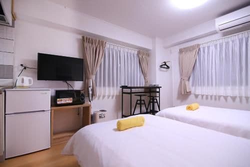 Apartment with Shower