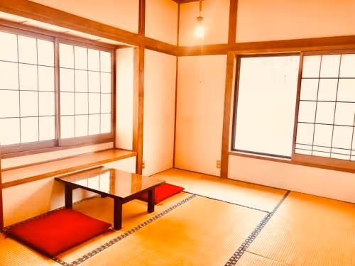 Japanese-Style Room - Road Side