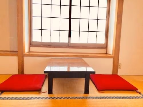 Japanese-Style Room - Road Side