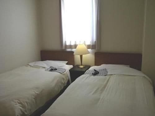 Twin Room - Non-Smoking