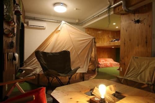 Glamping Room with Kitchenette and Private Bathroom