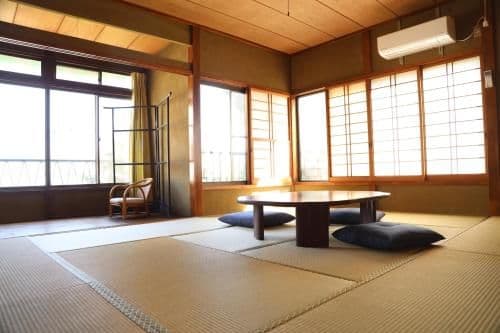 Japanese-Style Room