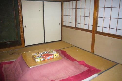 Economy Quadruple Room with Shared Bathroom