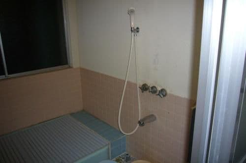 Economy Quadruple Room with Shared Bathroom