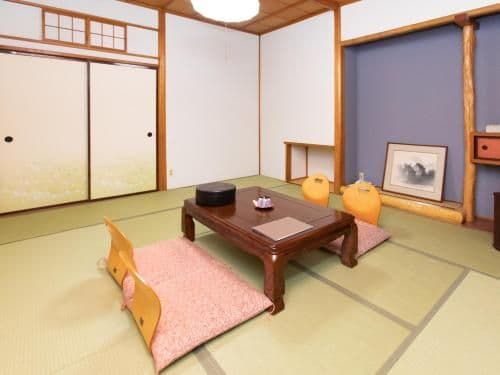 Japanese-Style Quadruple Room with Shared Bathroom - Non-Smoking