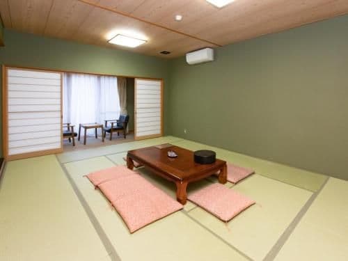Japanese-Style Room with Shared Bathroom - Non-Smoking