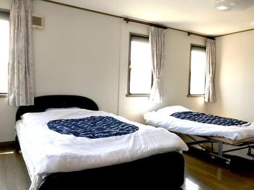 Triple Room with Shared Bathroom and Mountain View