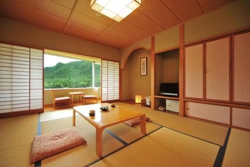 Japanese-Style Room
