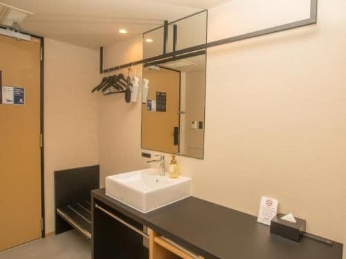 Twin Room - Non-Smoking
