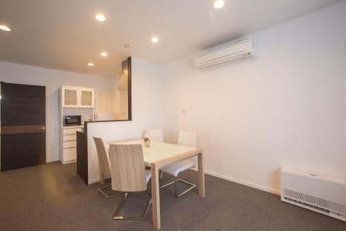 Deluxe Apartment 202
