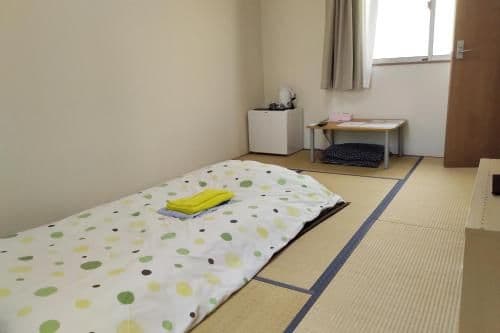 Single Room with Shared Bathroom