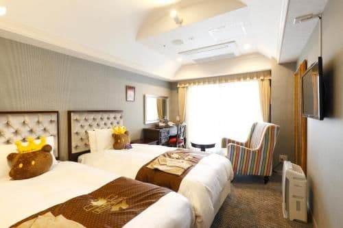 Standard Twin Room with Balcony