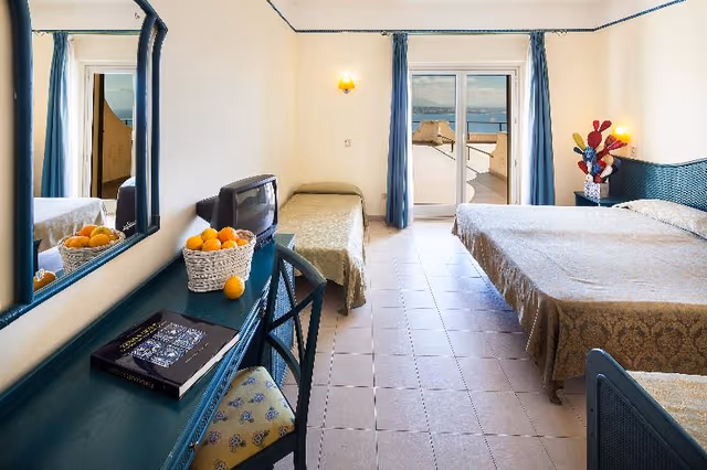 FAMILY ROOM SEA VIEW