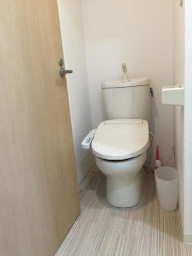 Third Floor Three-Bedroom Apartment