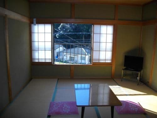 Superior Japanese-Style Room