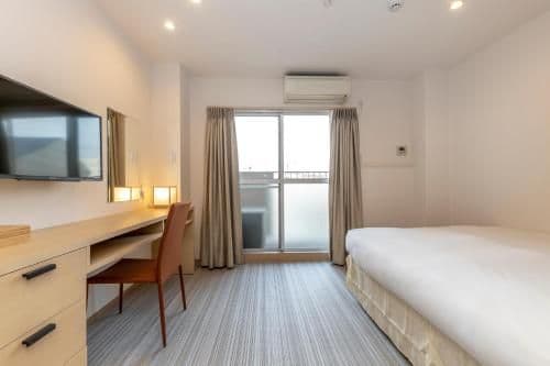Economy Triple Room