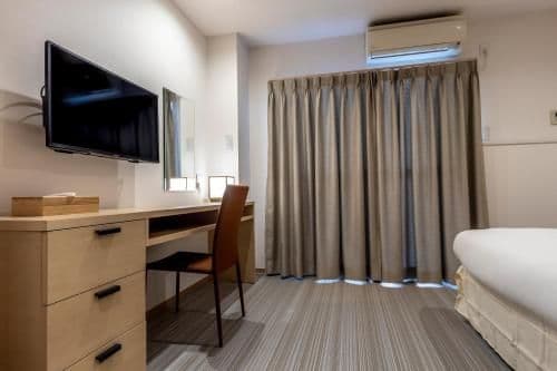 Economy Triple Room