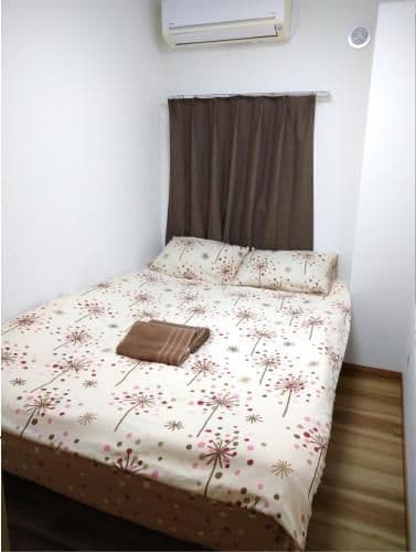 Third Floor Three-Bedroom Apartment