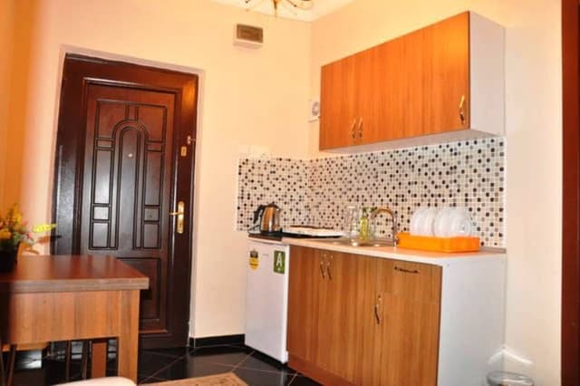 FAMILY ROOM ANNEX