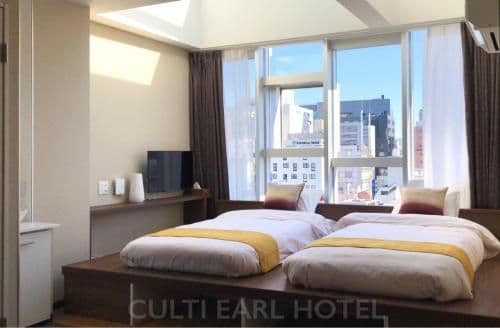 Twin Room with City View