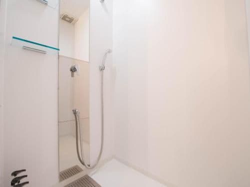 Twin Room with Shower