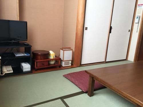 Japanese-Style Room