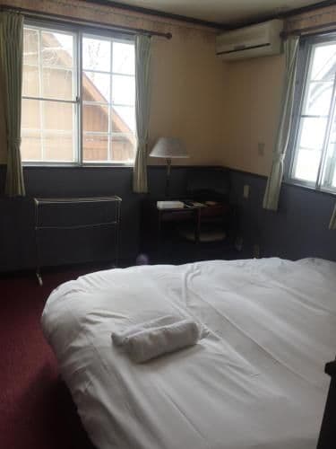 Twin Room with Private Bathroom