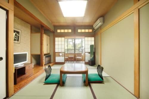 Japanese-Style Twin Room