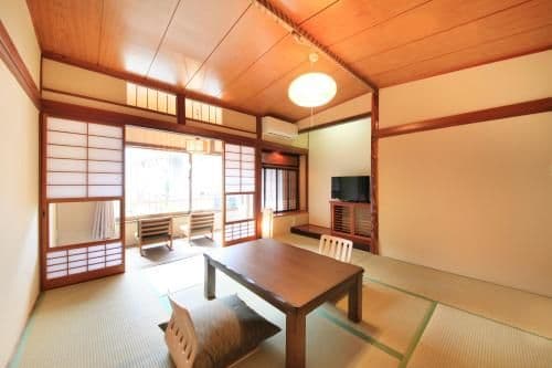 Japanese-Style Room with No View