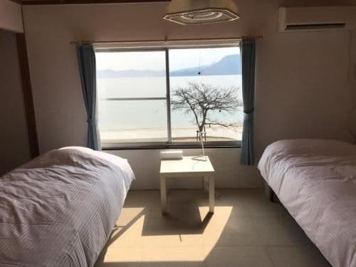 Standard Twin Room with Sea View