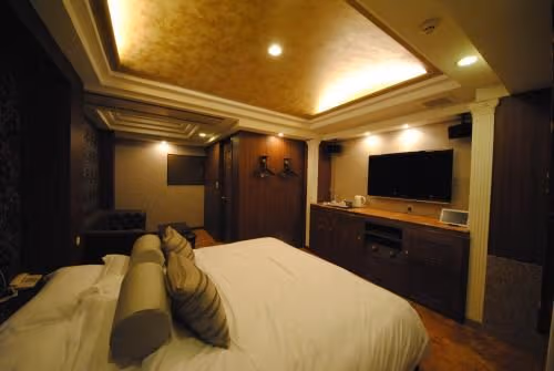 Large Double Room