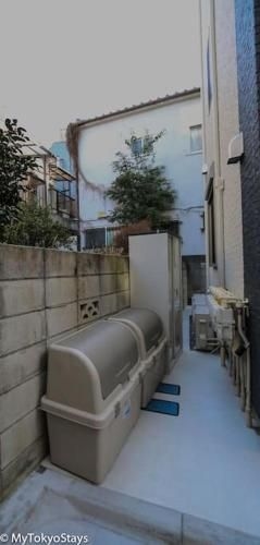 Budget Apartment, Monthly Stay OK with WIFI, Easy Access to Skytree,Asakusa,Ginza #102 (Tokyo Living Vacation Apartment Easy Access to Skytree,Asakusa,Ginza #102)1
