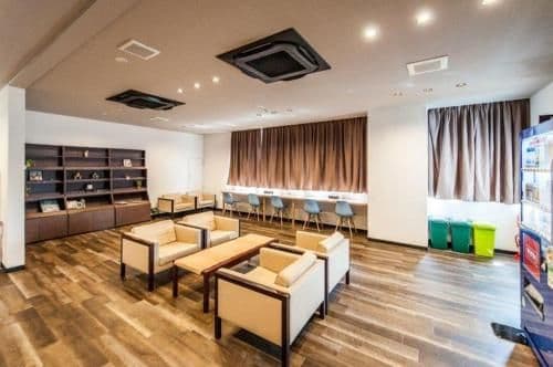 Single Room with Shared Shower and Toilet Male Only - Non-Smoking