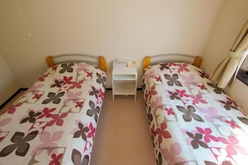 Standard Twin Room with Shared Bathroom
