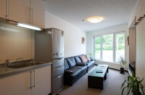 Four-Bedroom Apartment with Two Bathrooms - 1 set of Bunk Bed