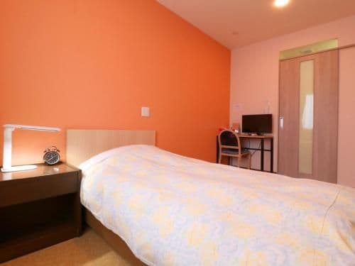 Single Room - Non-Smoking