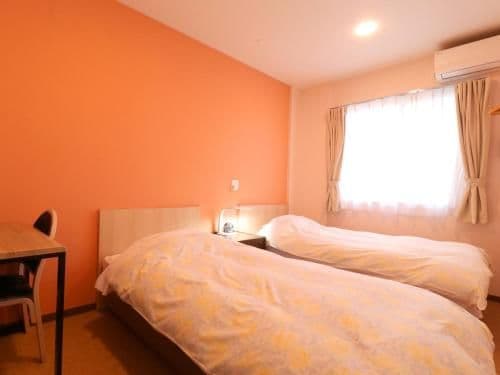 Twin Room - Non-Smoking