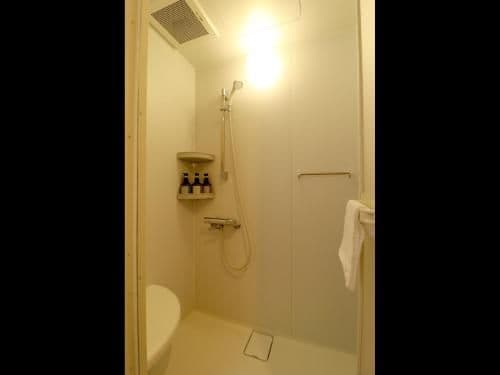 Single Room - Non-Smoking