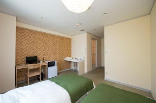 Twin Room with Bathroom